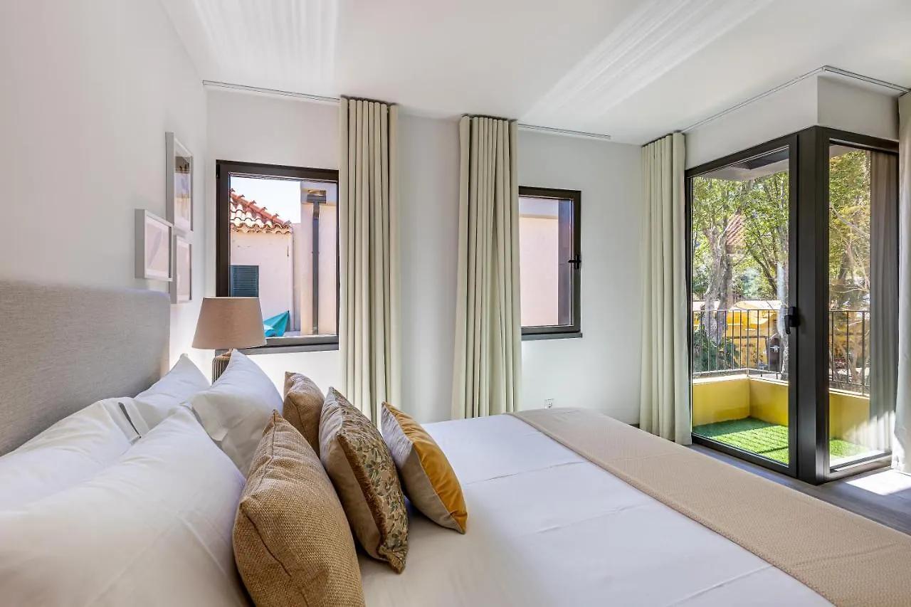 Fort Bay Suite Apartments Machico