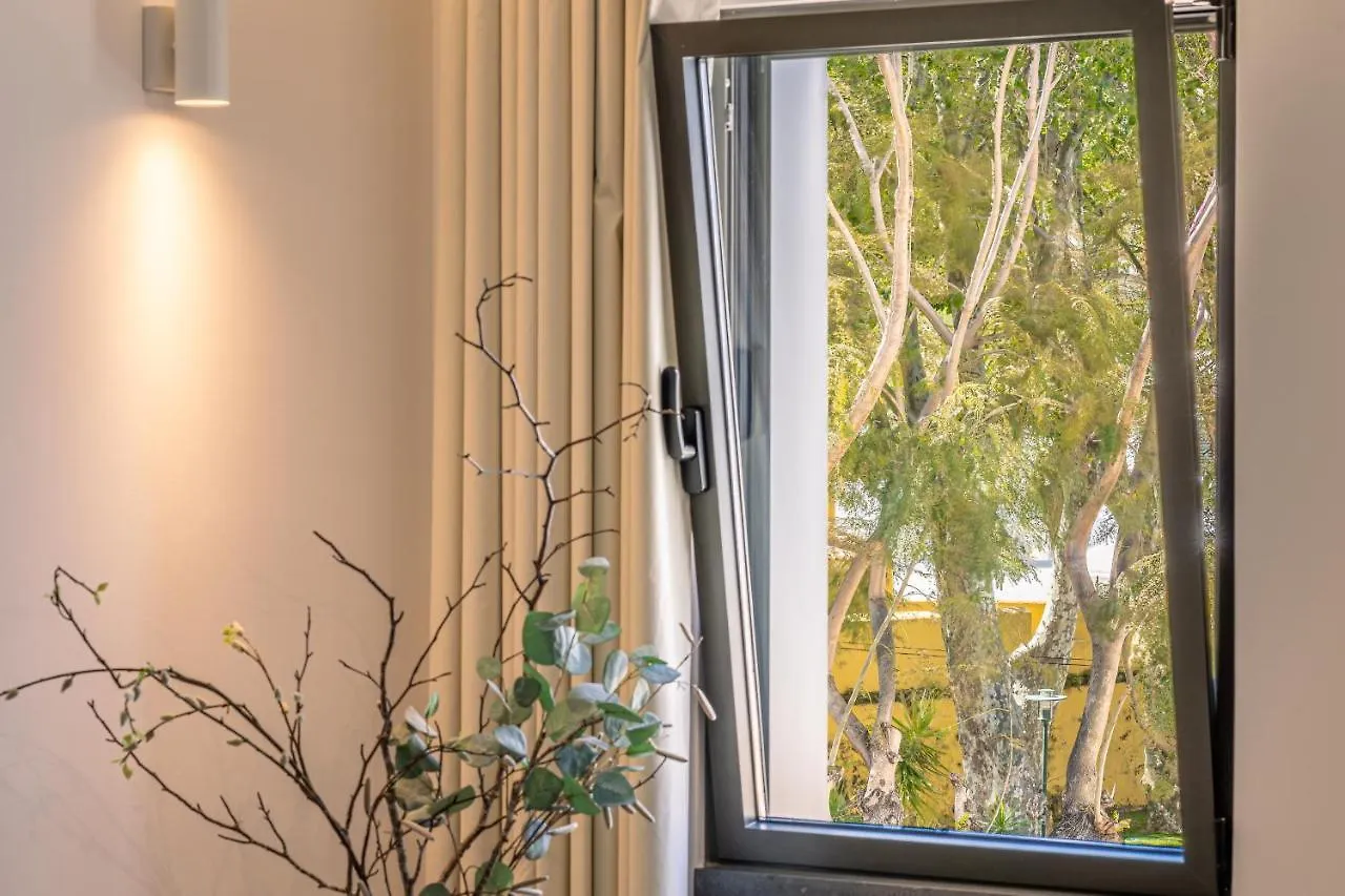 Fort Bay Suite Apartments Machico