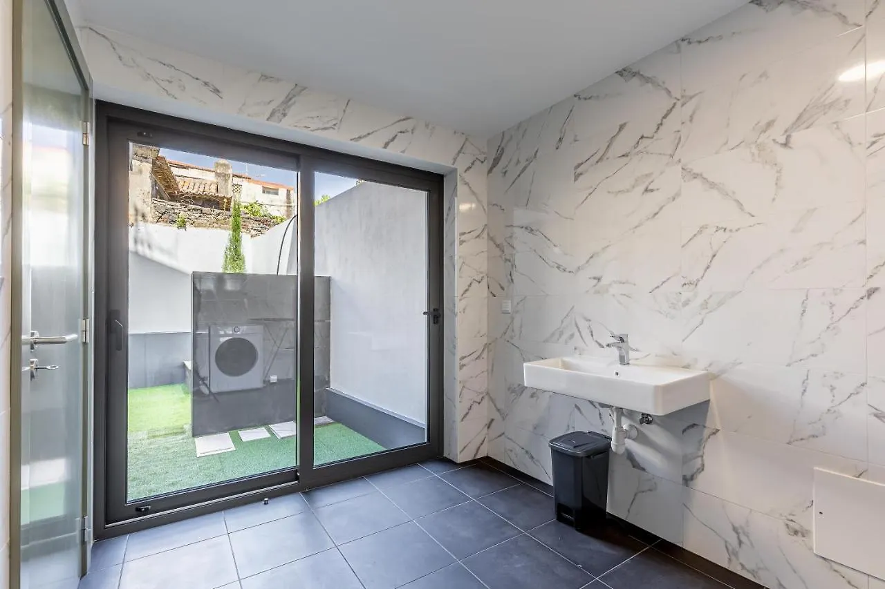 Fort Bay Suite Apartments Machico
