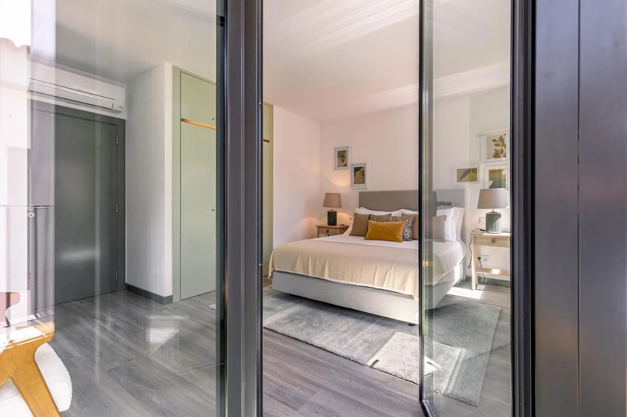 Fort Bay Suite Apartments Machico