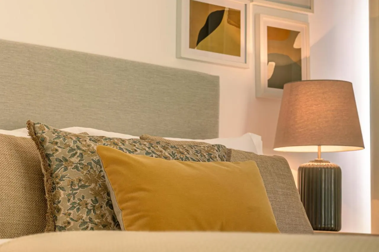 Fort Bay Suite Apartments Machico