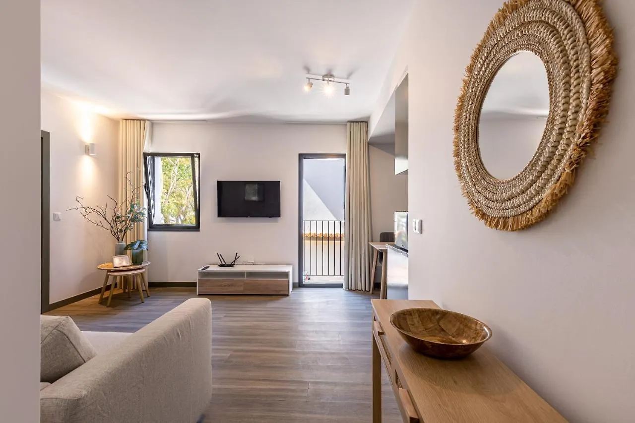 Fort Bay Suite Apartments Machico  Machico (Madeira)
